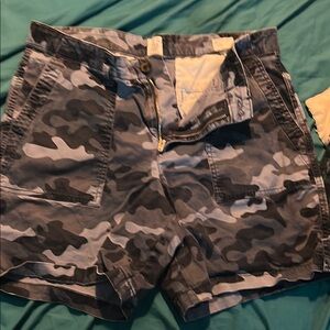 GAP Gray and Black Cargo Shorts